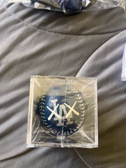 F/S: DODGERS X KAWS MEMORABILIA BALL