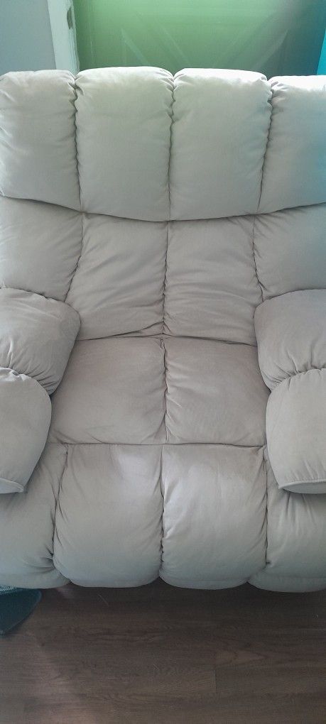 Recliner Chair
