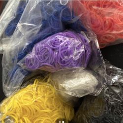 Rainbow Loom Rubber Band Kit with Storage Case and Refills