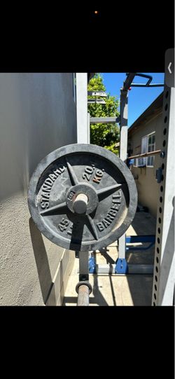Squat Rack w Weights