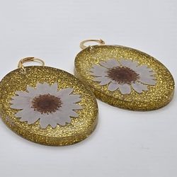 White Daisy Earrings
