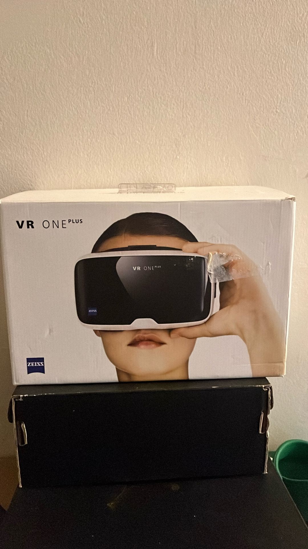VR 1 Plus