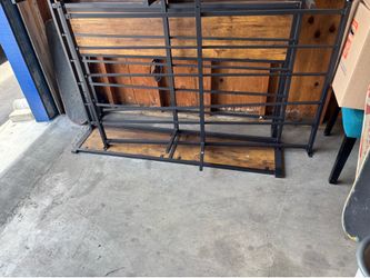 Queen size Bedframe