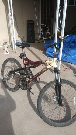 Jeep wrangler top se mountain bike