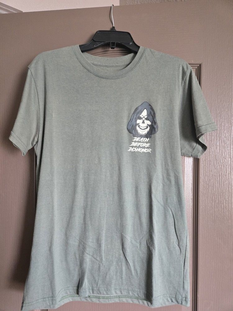 Men's Medium Shirt 