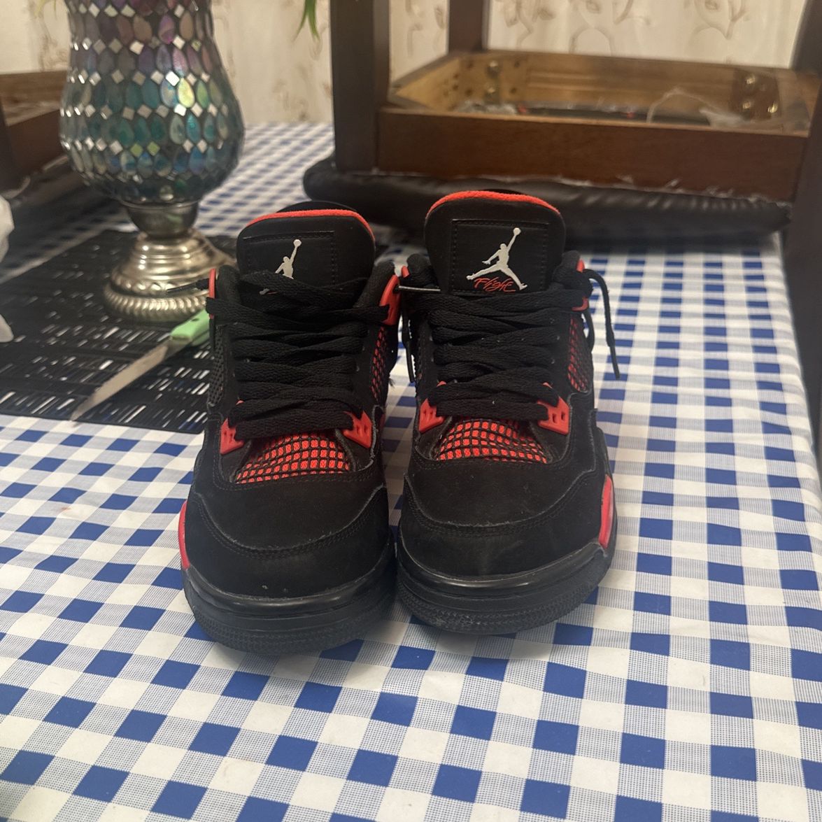Jordan 4s Retro Red Thunder’s 