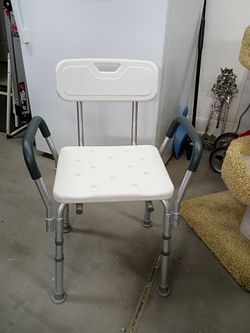 NEW....Shower chair with back and padded arms