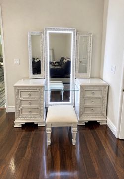 Vanity Set with LED Mirror and Stool