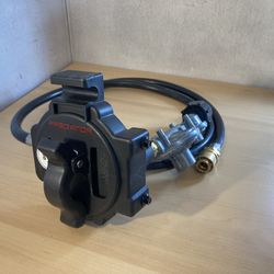 Propane Regulator with Quick-Connect Adapter