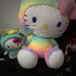 2 Hello Kitty Plushy