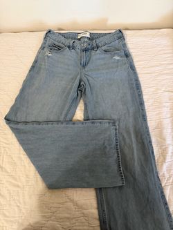 Hollister low rise baggy jeans