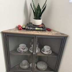 Corner Shelf