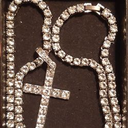 Tennis Chain With Cross