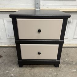 Single Nightstand 