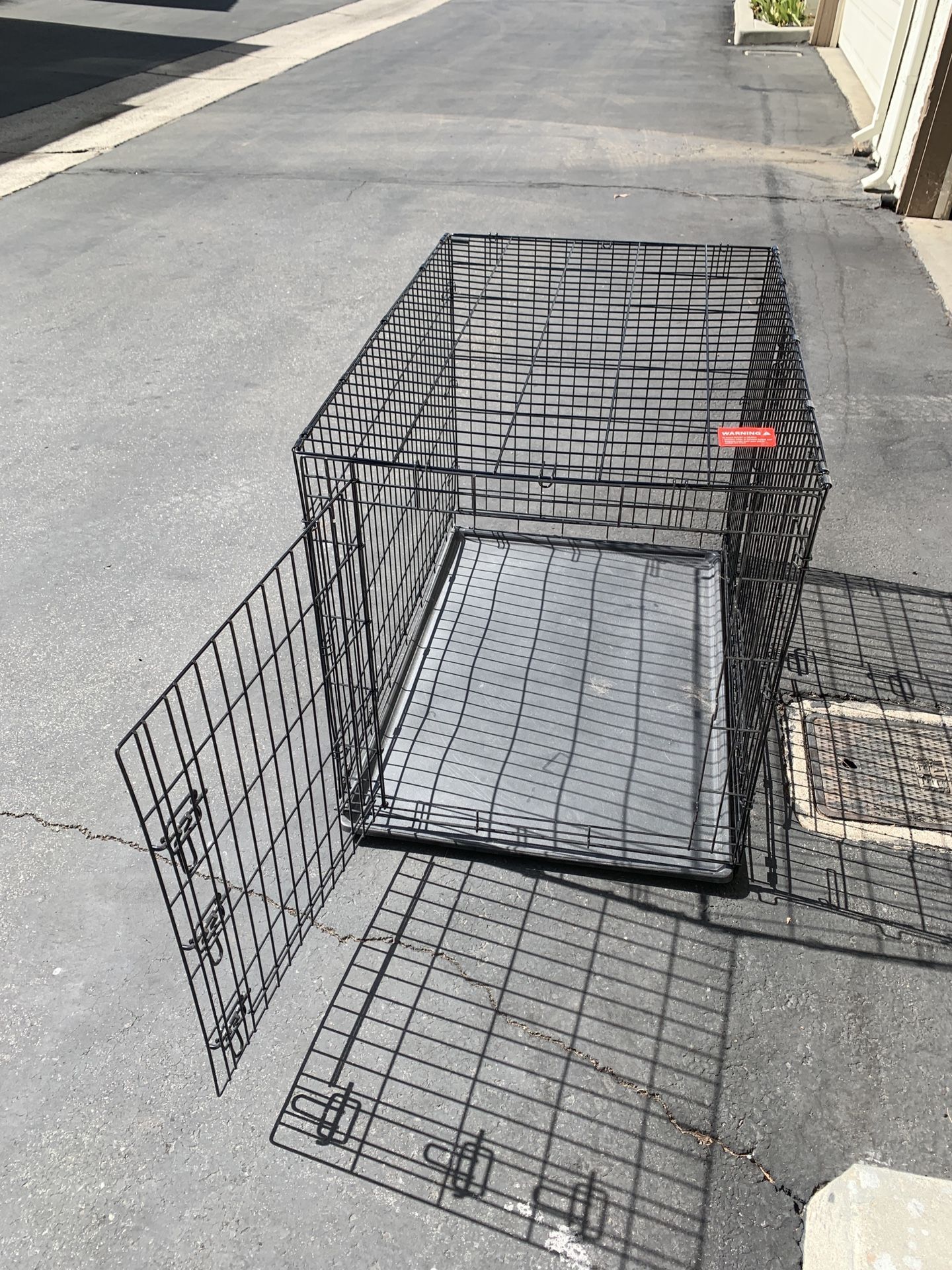 XL Dog Crate 42x28x30”