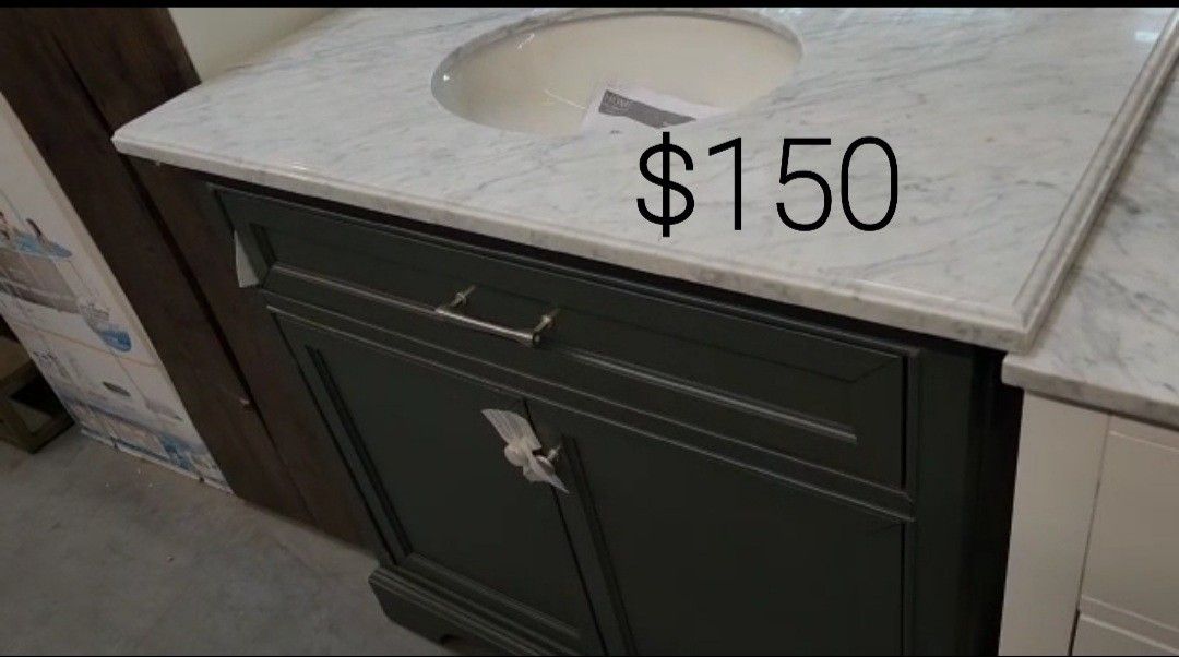 36" Bathroom Vanity for Sale in Bakersfield, CA OfferUp