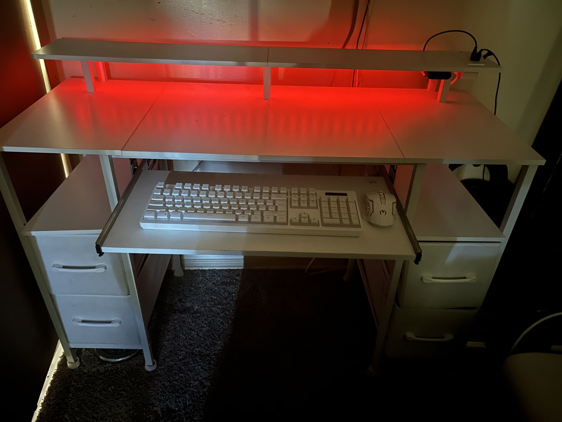 Desk Top
