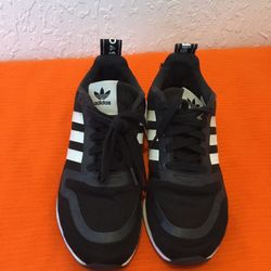 ADIDAS MENS SNEAKER SIZE 4 PRE OWNED FIRM PRICE ✅✅✅ 