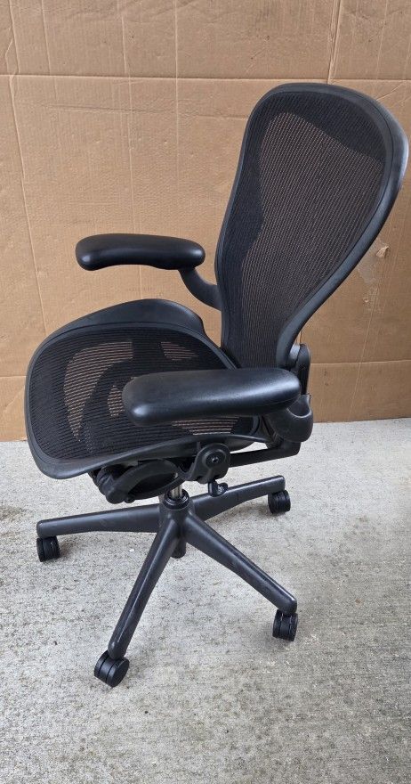 Herman Miller Aeron Chair 