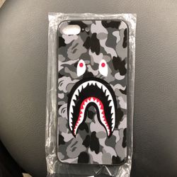 Bape Shark Face Case Camo Background Hard Cases Fashion Street Style Soft Silicone TPU Shockproof Bumper Compatible iPhone 7 8 Plus 