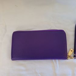 Like New RFID Wristlet Wallet