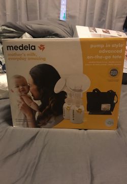 NEWBORN BABY GIRL BUNDLE DIAPERS BOTTLES BREAST PUMP