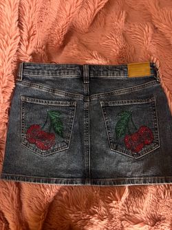 Juicy couture mini skirt