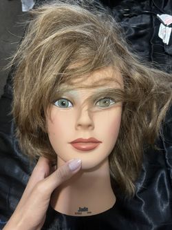 Mannequin Head