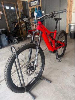 2022 Specialized Turbo Levo SL Comp – Large – Red – Like New