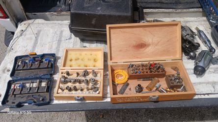 Craftsman router and router bits.