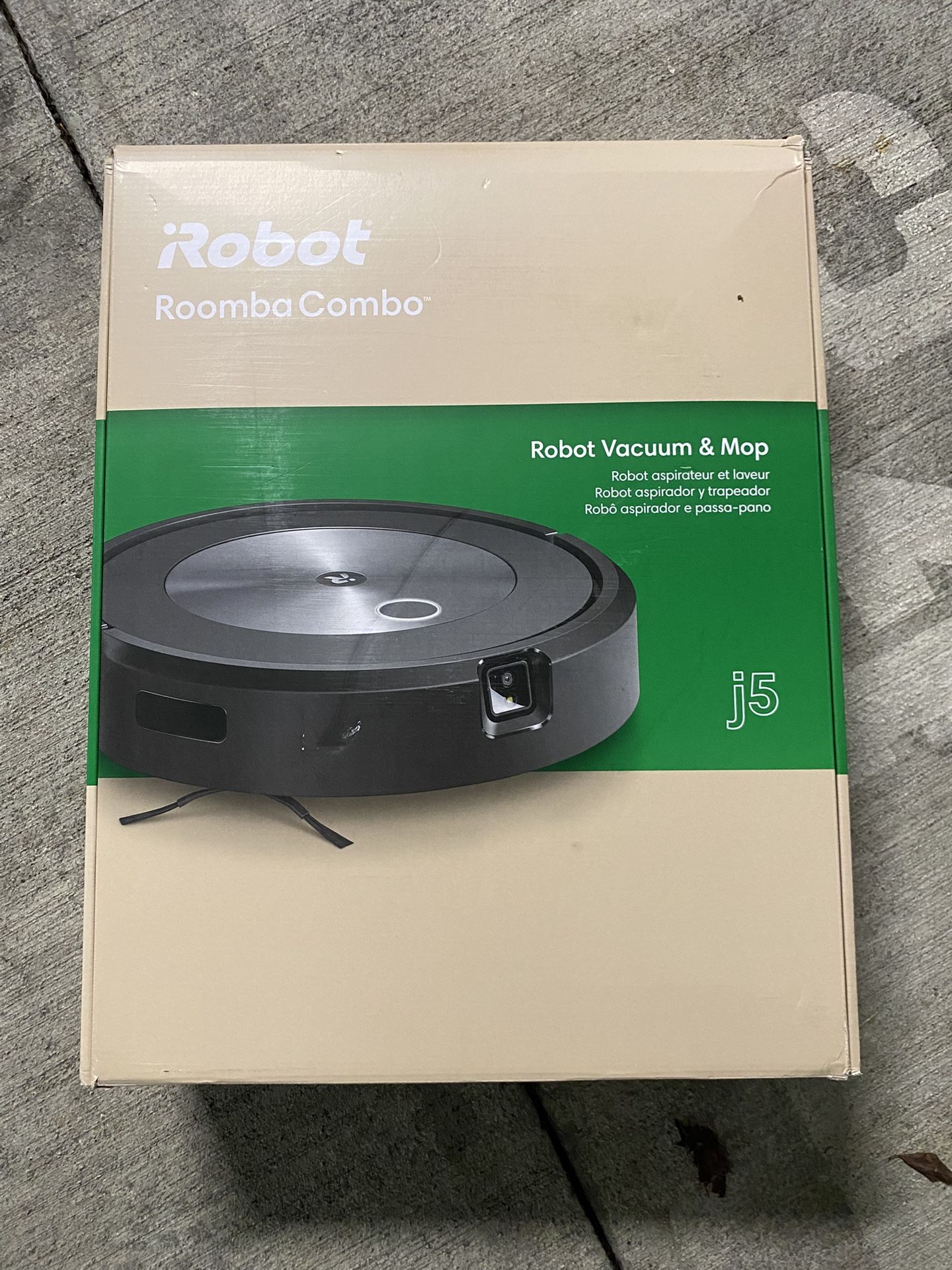 iRobot Roomba Combo j5 Robot Vacuum and Mop