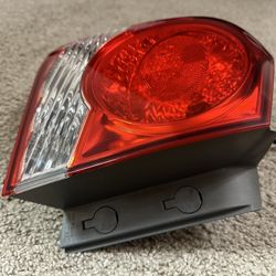 GM 2011-2016 Chevrolet Cruze Left Tail Light Assembly Driver Side (contact info removed)6