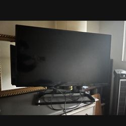 Panasonic LED 40” 1080P HDTV