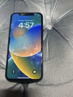 iPhone X – Unlocked – 100% Battery Health – Clean – Works Perfect