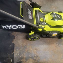 Lawn Mowers
Ryobi 40v 21in Self-Propelled Lawn Mower