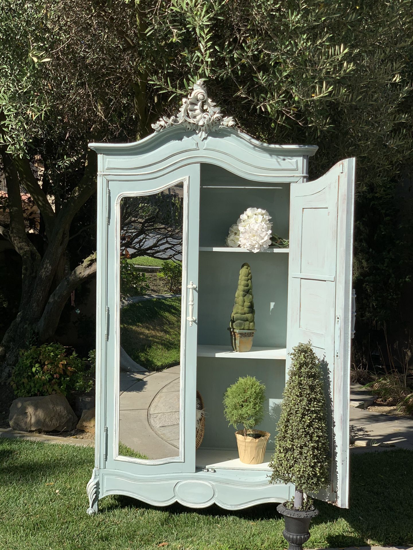 Beautiful Vintage Wardrobe