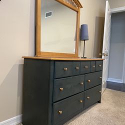 Dresser & Mirror