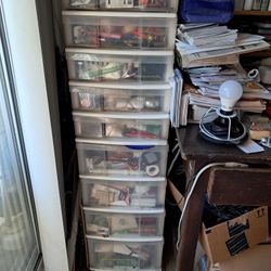 Plastic Storage Shelf 5 Small And 4 Big 