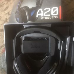 Brand New Never Been Used A20 Wireless Astro Head Phones