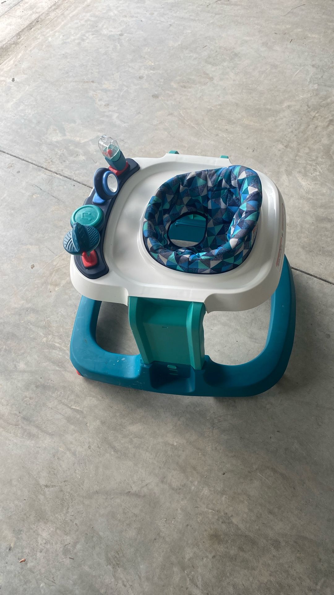 Safety 1st Baby Walker