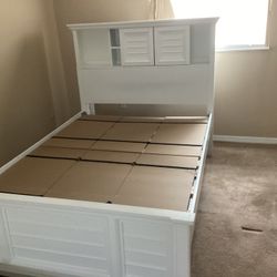 Queen Size Bed With Bookcase Headboard
