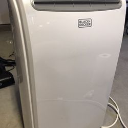 Black + Decker 4,000 BTU Air Conditioner