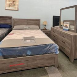 Hopkins Driftwood Platform Bedroom Set/dresser,mirror, Night Stand, Bed// Queen And King Size Available/ Mattress Sold Separately,  Financing Options 