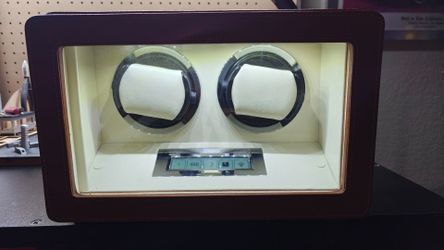 Watch winder with led lights