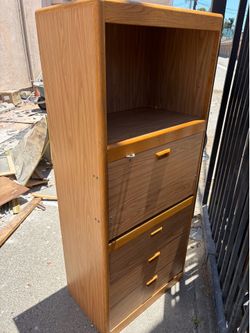Dresser. Solid wood. 70s dresser