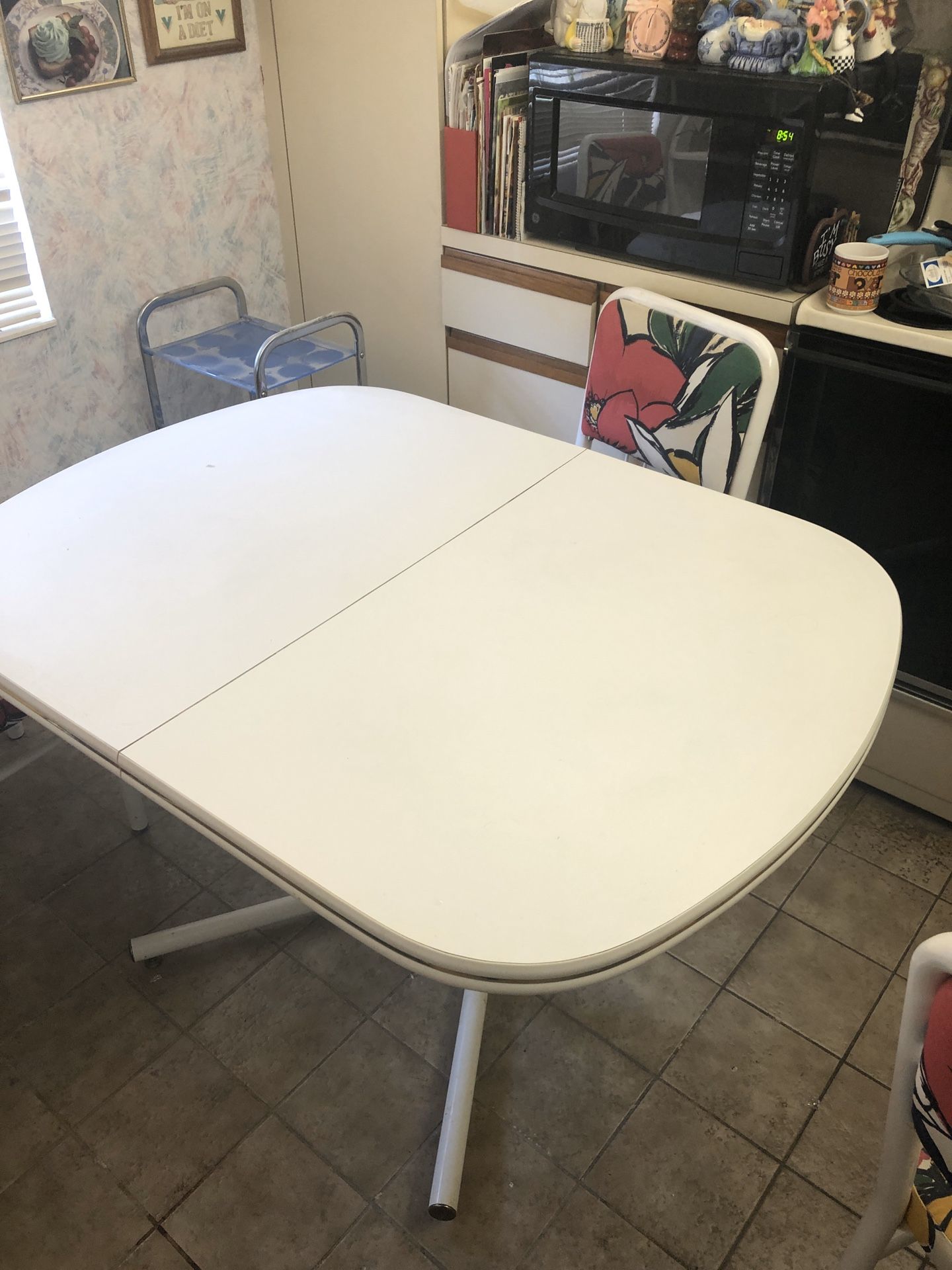 Kitchen table and 4 chairs