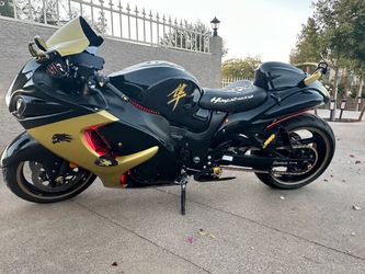 Suzuki Hayabusa Sport Motorcycle Black and Gold