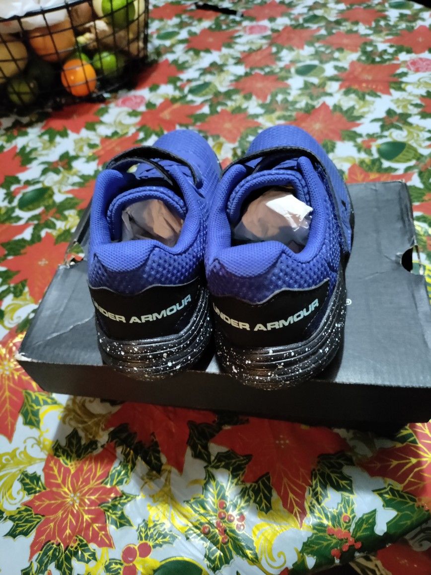 Tennis Shoes Under Armour
