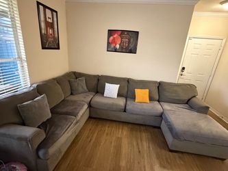 Large Gray U-Shaped Sectional Sofa with Chais