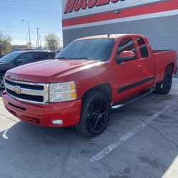 2007 Chevy Silverado 4x4 Z71 Extended Cab